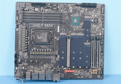 史上最强散热!技嘉超级雕Z690 AORUS MASTER主板评测:DDR5轻松超频5800MHz